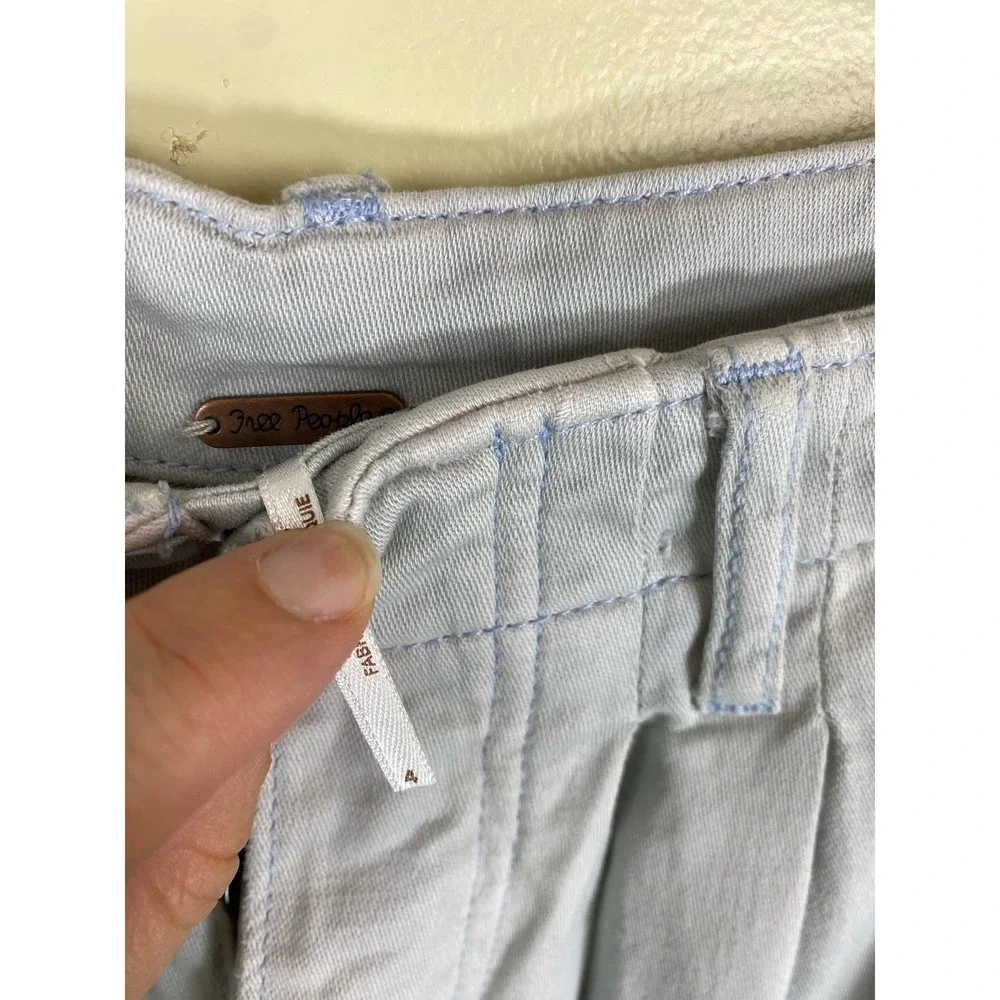 Free People Equinox Wide Leg Denim Trouser NWT Size 4 Pale Blue Gray button fly - Picture 8 of 12